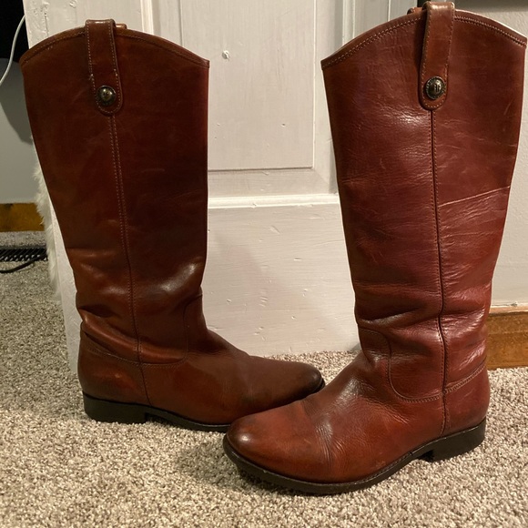 Women’s Frye boots - Picture 2 of 5